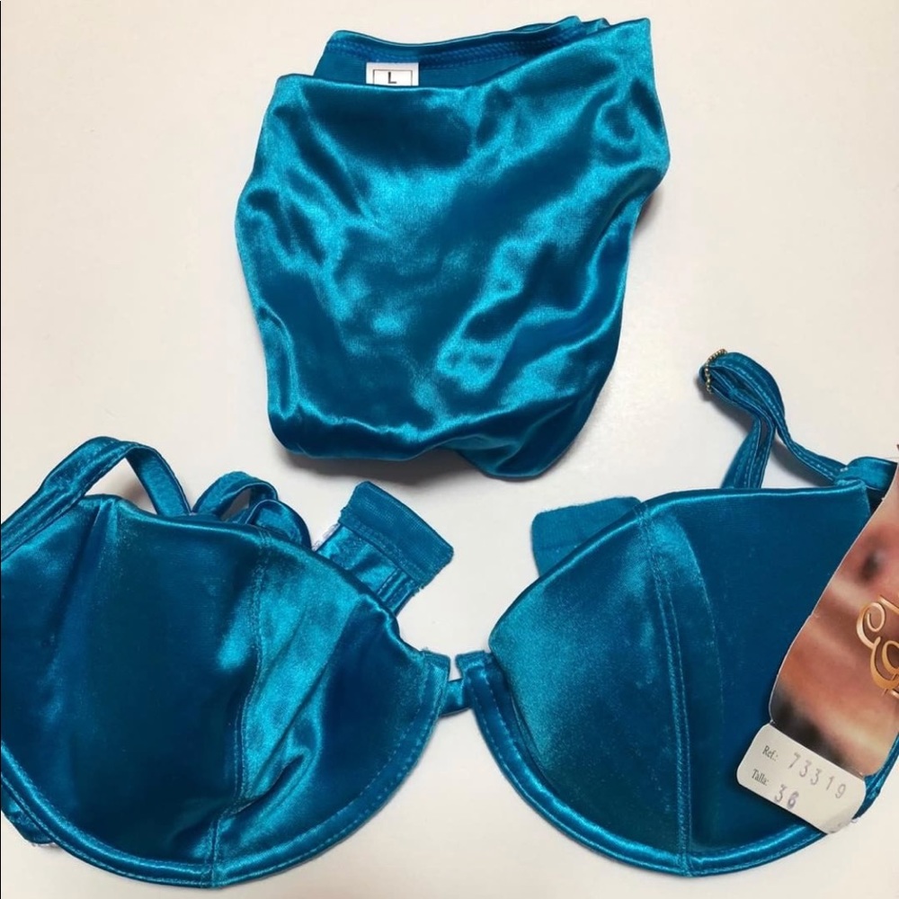 Bra Thong Set (Turquoise)